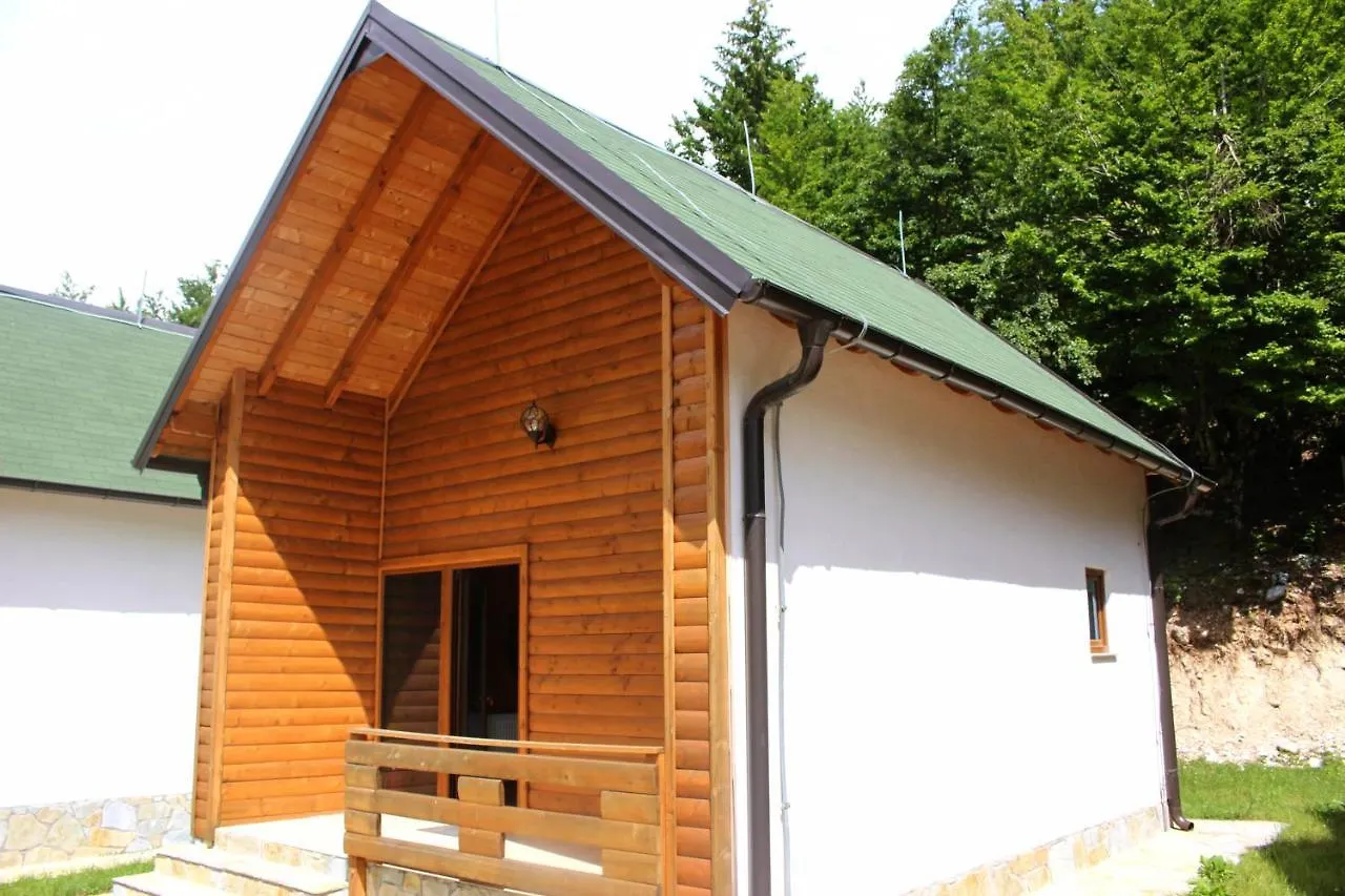 Ξενοδοχείο με διαμερίσματα Hotel Valbona Tdc Bajram Curri